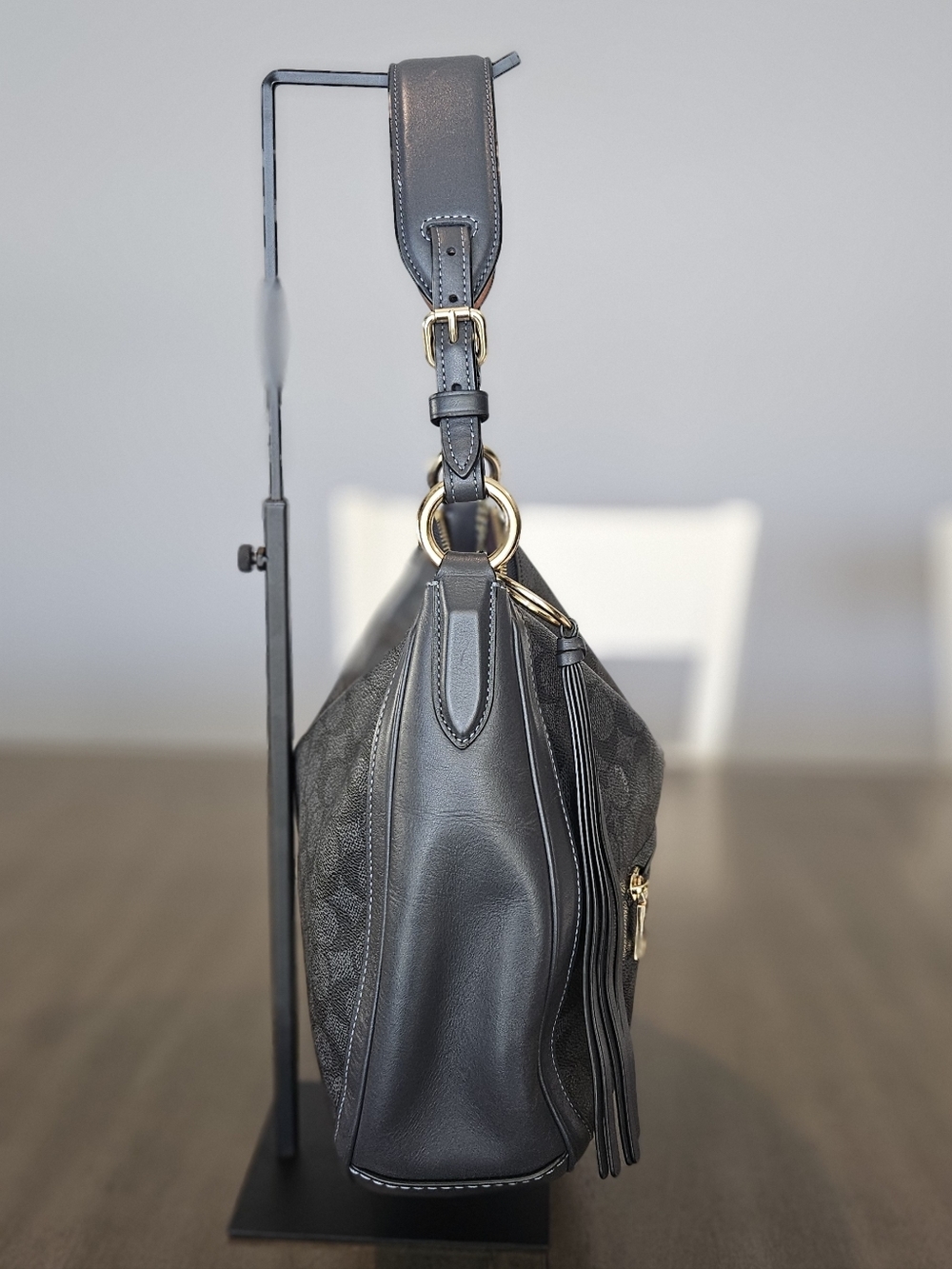 COACH EUC Sutton Signature Hobo Bag with Tassel In Charcoal Midnight Navy - Picture 10 of 16